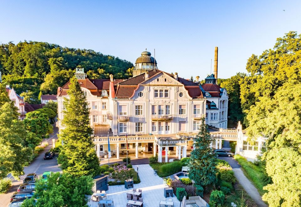 hotel overview picture