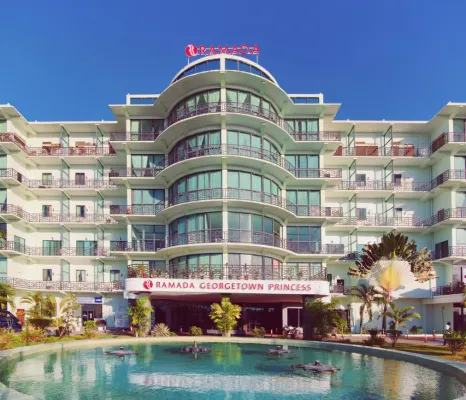 Ramada by Wyndham Princess Georgetown - Pools