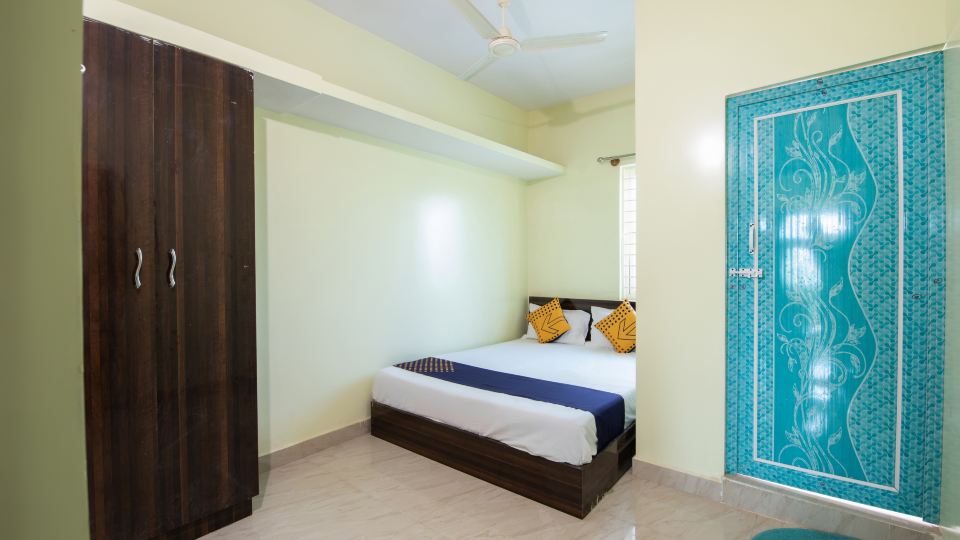 Spot on 49607 Surya Boarding and Lodging