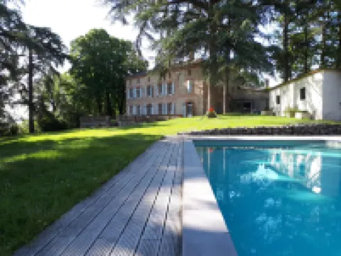 Le Jardin des Cèdres Hotels in Lavaur