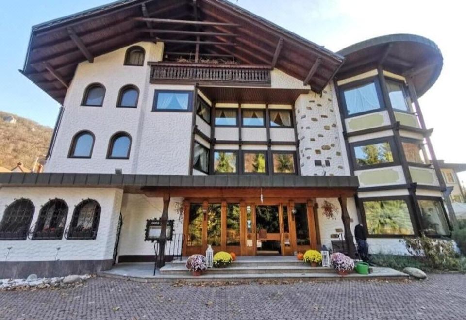 Hotel Adler