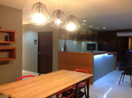 Fondness Hotel Отели в г. Такуа Па