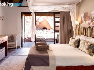 Twyfelfontein Country Lodge