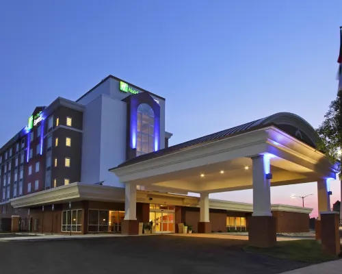 Holiday Inn Express & Suites LINDEN - NEWARK SOUTH by IHG Hotels in Union County