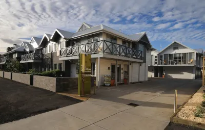 The Victoria Apartments Hotels in Port Fairy