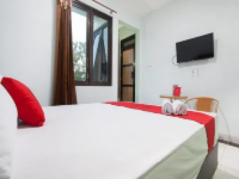 RedDoorz Syariah Near Dbl Arena 2 Hotels in Gayungan