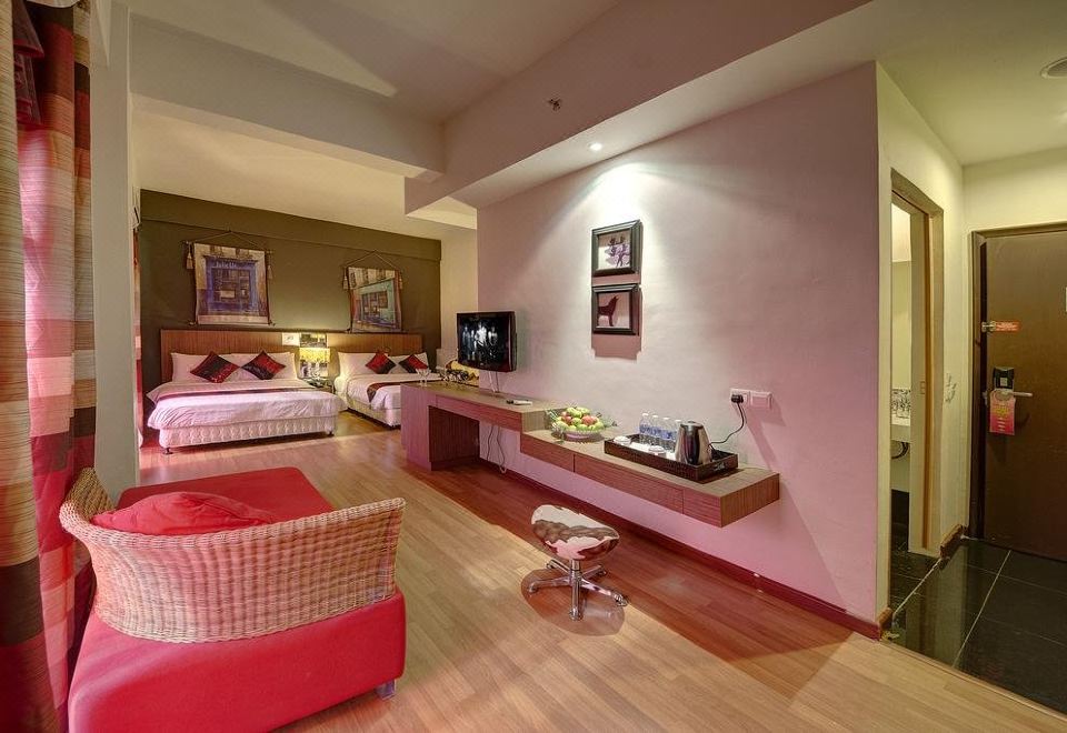 Arenaa Deluxe Hotel Over view