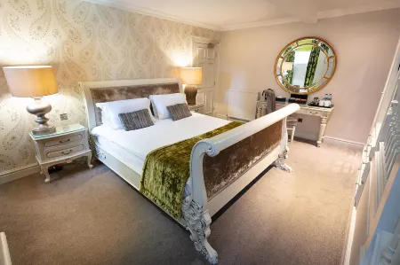 Crabwall Manor  Spa, BW Signature Collection