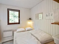 "Eimi" - 1.5km from the Sea