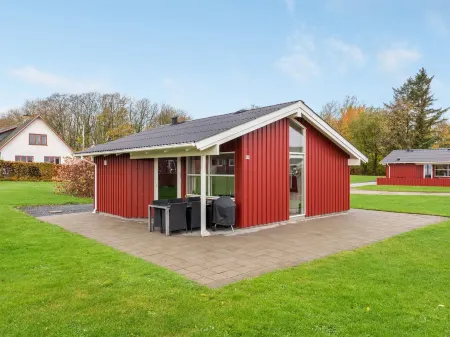 "Helga" - 100m from the Sea Отели в г. Sydals