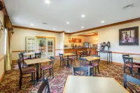 Comfort Suites - breakfast