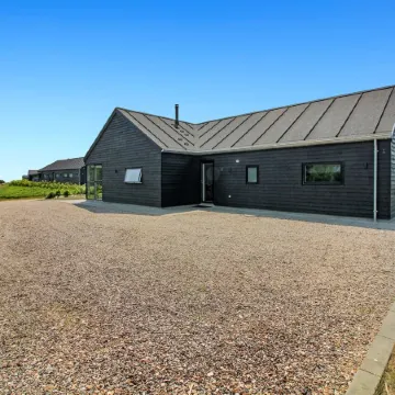 "Thorfin" - 200m from the Sea