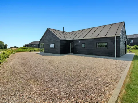 "Thorfin" - 200m from the Sea