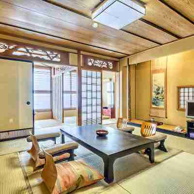 あわら温泉グランドホテル 湯めぐりの宿 Rooms