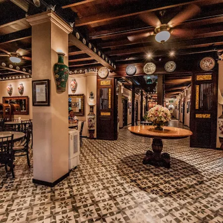 Songkhla Tae Raek Antique Hotel