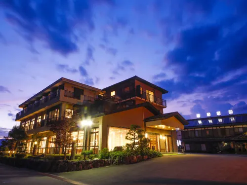 Shirahamaso Hotels in Takashima