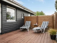 "Gisl" - 400m from the Sea