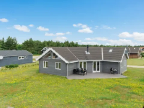 "Karmen" - 300m to the Fjord