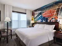 HOTEL VERSEY CHICAGO LINCOLN PARK Hotels near Lakeview