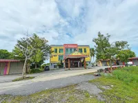 Sera Sentosa Inn Hoteles cerca de Masjid Al Masyhoor Padang Siding