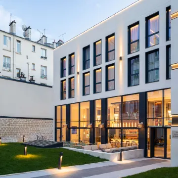 Yac Paris Clichy, A Member of Radisson Individuals