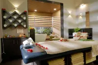 Whistling Woodzs Resort - spa