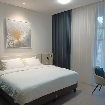 Hotel Laboratory UC Residence
