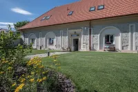 Na Kmíně Hotels in Liblice