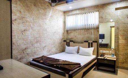 Live in Service Apartments - Housity