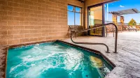 Best Western Pendleton Inn - Hot Tub
