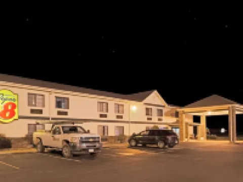 Super 8 by Wyndham Defiance ディファイアンスのホテル