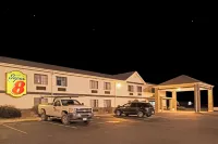 Super 8 by Wyndham Defiance - sarapan
