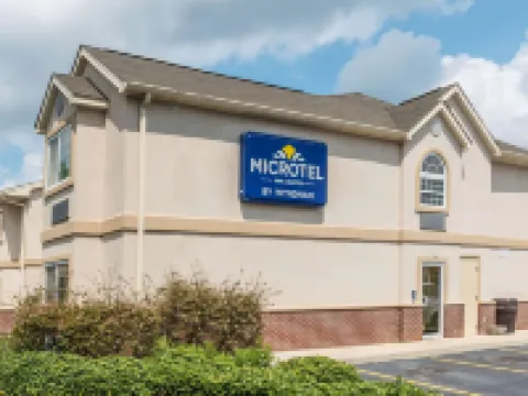 Microtel Inn & Suites by Wyndham Auburn Hotels in Auburn