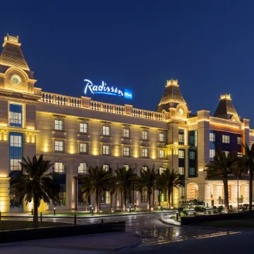 Radisson Blu Hotel Ajman Hotels near Gulf Medical University