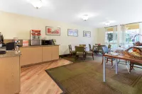La Quinta Inn & Suites by Wyndham Redding - breakfast