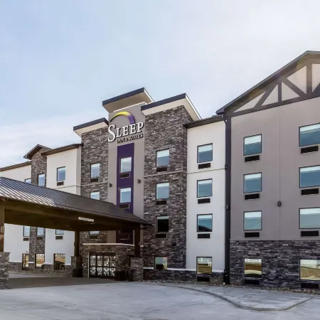 Sleep Inn & Suites Mt Hope Near Auction & Event Center