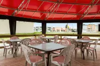 Days Inn by Wyndham Trois-Rivieres Hotels in Yamachiche
