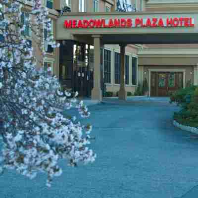 メドウランズ プラザ ホテル Hotel Exterior