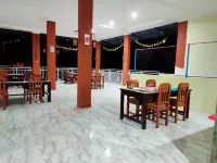 Gadjah Mada Hall Cafe & Penginapan Hostel 酒店