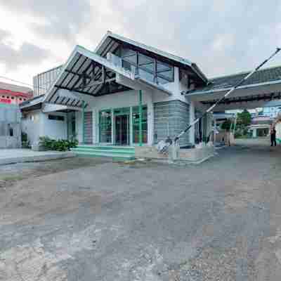 RedDoorz @ Jalan R.E. Martadinata Sukabumi Hotel Exterior