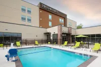 SpringHill Suites Lindale - Pools