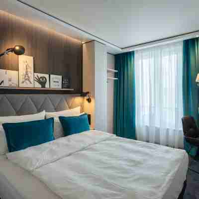 Motel One Saarbrucken Rooms