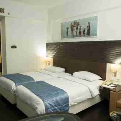 Ambar Sarovar Portico Hotel - Gandhidham Rooms