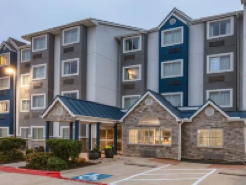 マイクロテル イン & スイーツ バイ ウィンダム オースティン エアポート オースティンのホテル