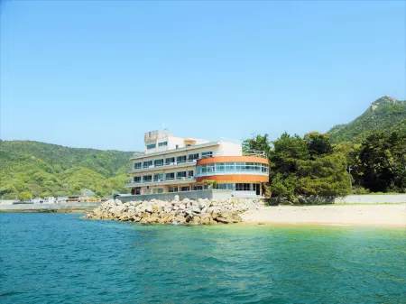 Seaside Katsuragahamaso