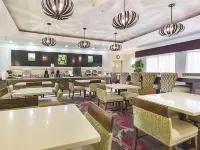 Kemah Edgewater Hotel, SureStay Collection by Best Western - 朝食