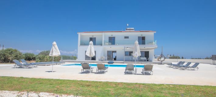 Villa Sienna, Fabulous 6Bdr Protaras Villa Hotels in Paralimni