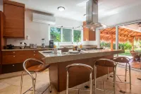 Villa Golf and Beach Holiday Rental Private Pool BBQ Maid Service