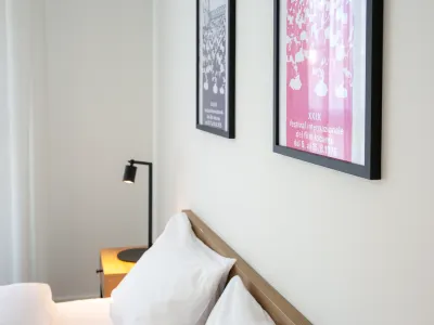 LocTowers A4.2.3 Hotel a 