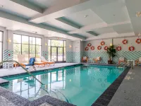 هوليداي إن هو إنيرجي كوريدور إلدريدج باي آيتش جي Hotels near اينرجي كوريدور
